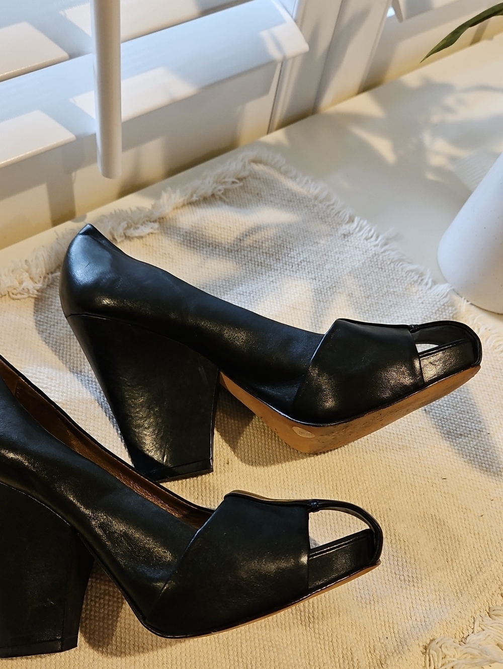 Elegant Square Peep Toe Black Leather Heels0067
